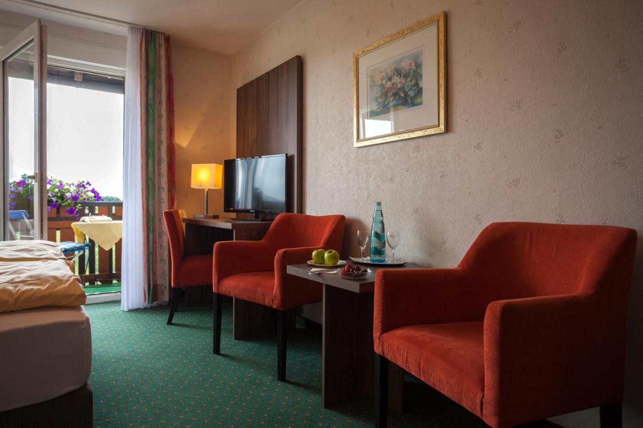 Hotel Berghof วิลลิงเงิน ภายนอก รูปภาพ